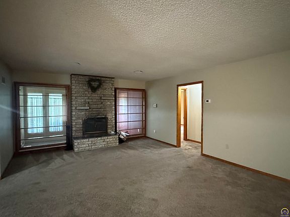 3rd image of 5934 NW Rochester Rd