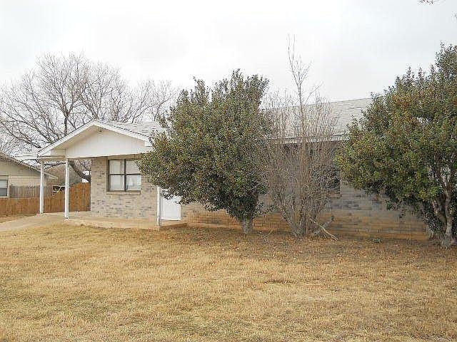 1st image of 614 Goehmann Ln