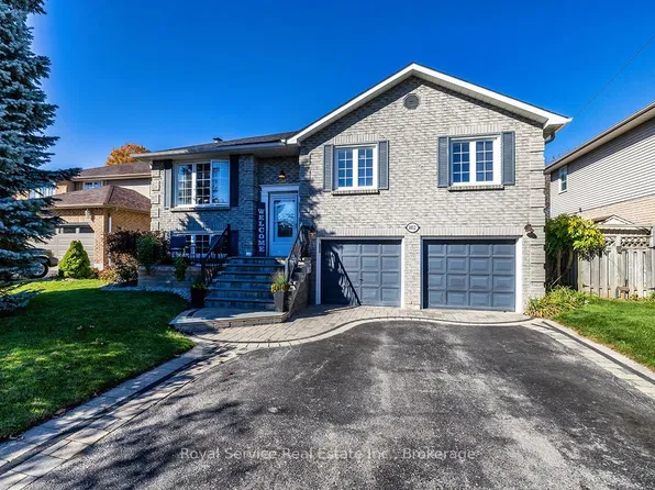 102 Foxhunt Trl, Clarington, ON L1E 1C9