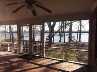 1457 Taw Caw Dr, Summerton, SC 29148