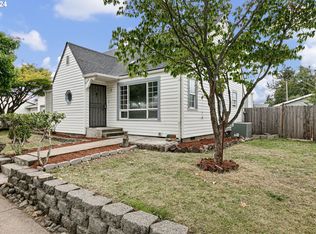 1025 T St, Springfield, OR 97477