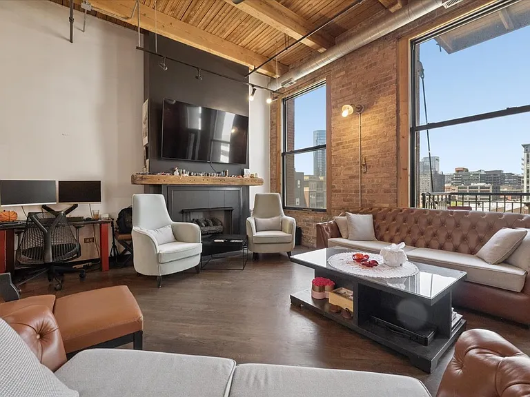 616 W Fulton St #510 — Photo 3