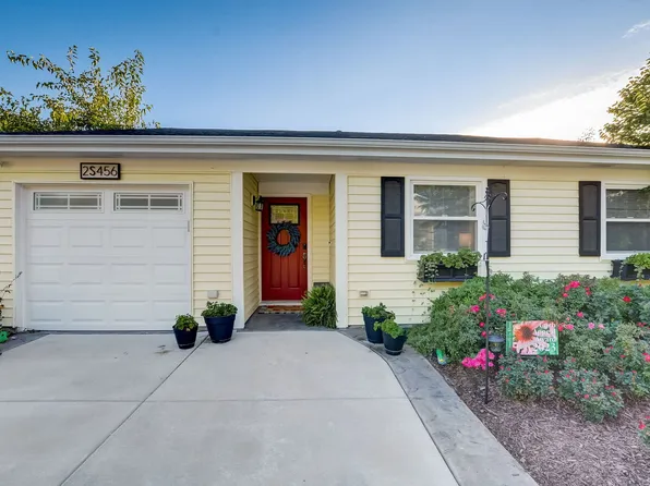 2S456 Cynthia Dr, Warrenville, IL 60555