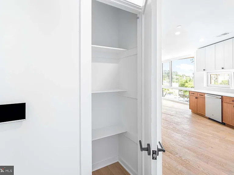 1522 Rhode Ave NE #202 — Photo 19