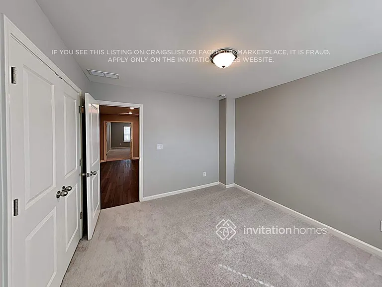 125 Webster Cir — Photo 12