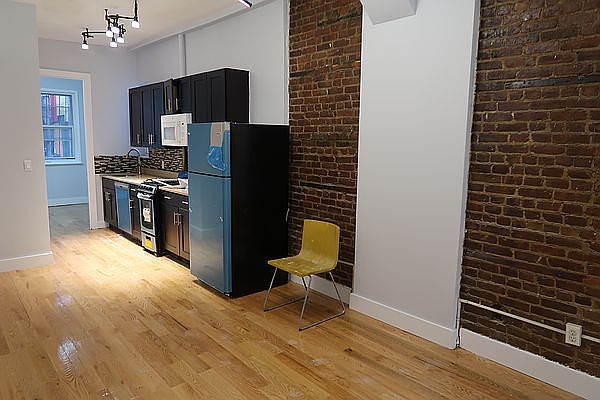 1st image of 12 Stagg St #1A
