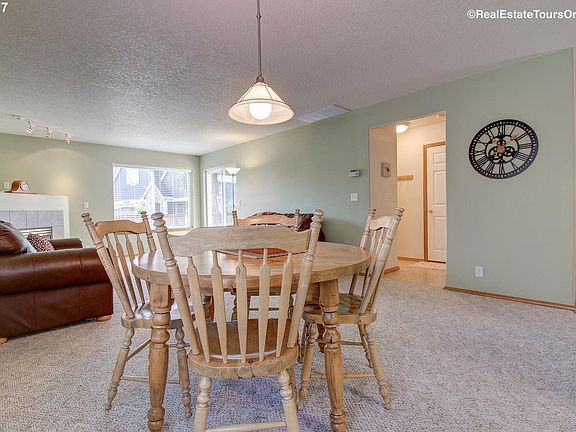 3rd image of 1686 SE 62nd Ave