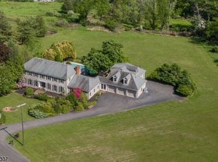 10 Britton Dr, Flemington, NJ 08822