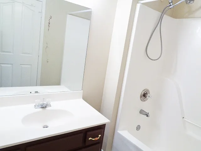 2836 Islington Dr — Photo 8