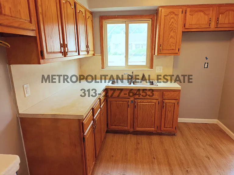 26680 Penn St — Photo 6
