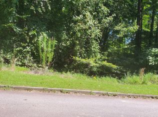 5028 Hidden Branch Dr, Sugar Hill, GA 30518