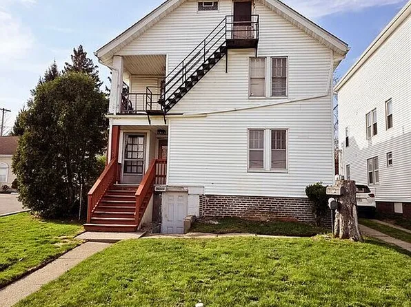 17003 Albers Ave, Cleveland, OH 44111