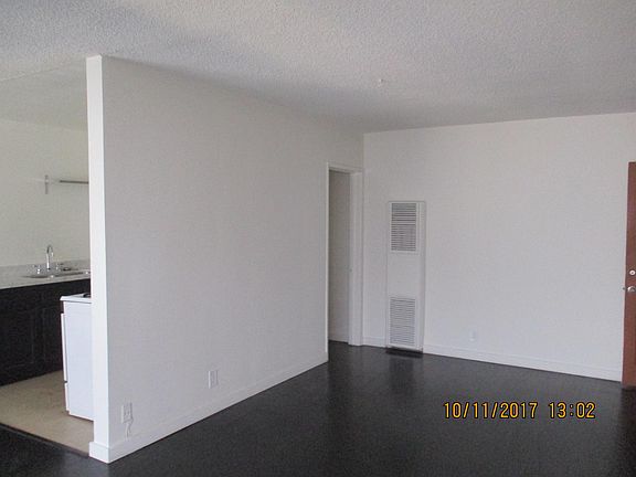 3rd image of 7530 Fountain Ave APT 1