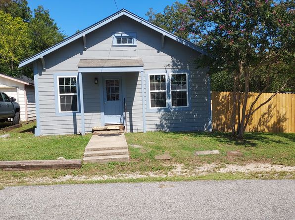 202 N Main St