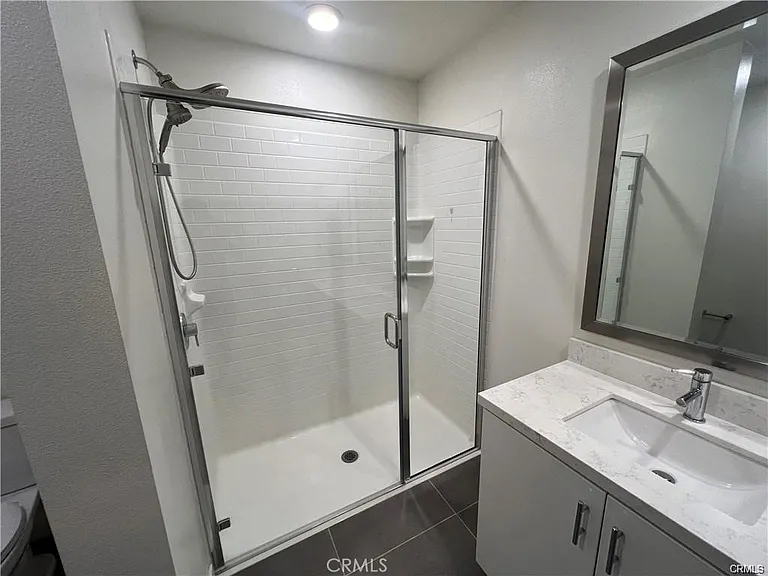 1402 N Nolita — Photo 14