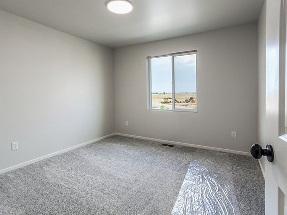 4th image of 5036 McKinnon