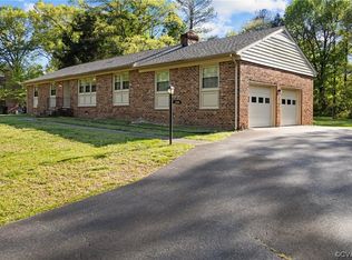 1030 Challis Ln, Sandston, VA 23150