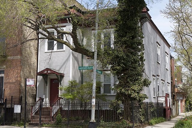 1st image of 1834 W Augusta Blvd