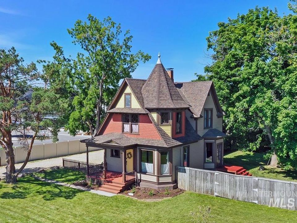1st image of 3904 S Indiana Ave