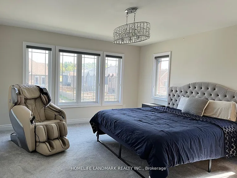 43 Lorne Thomas Pl — Photo 16