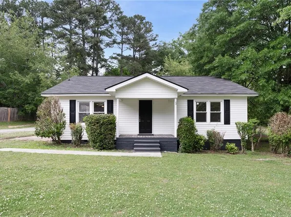 119 Hunt Dr, Calhoun, GA 30701