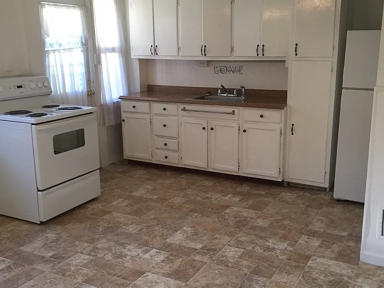 275 Filbert Ave — Photo 4