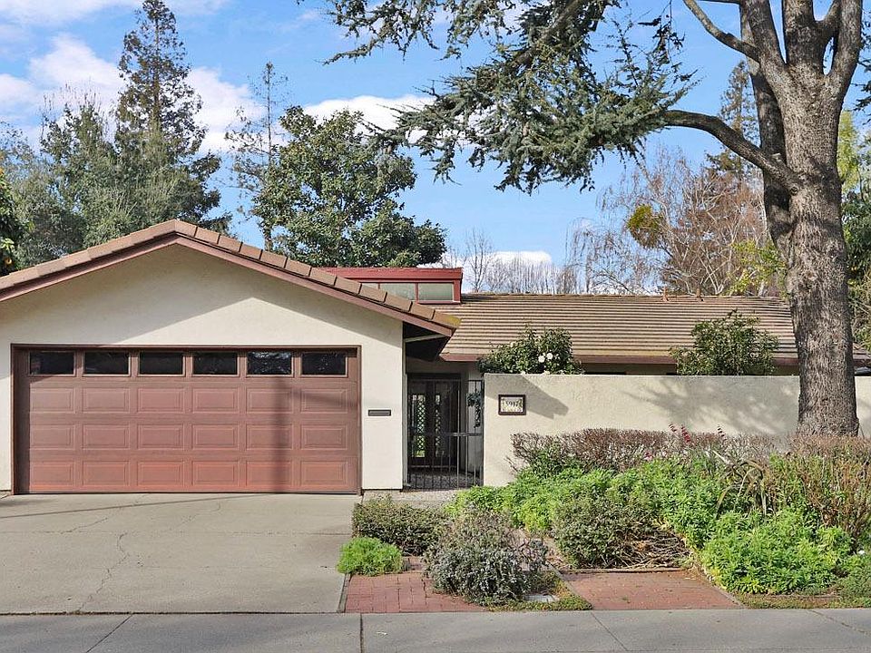 1st image of 5917 Cumberland Pl