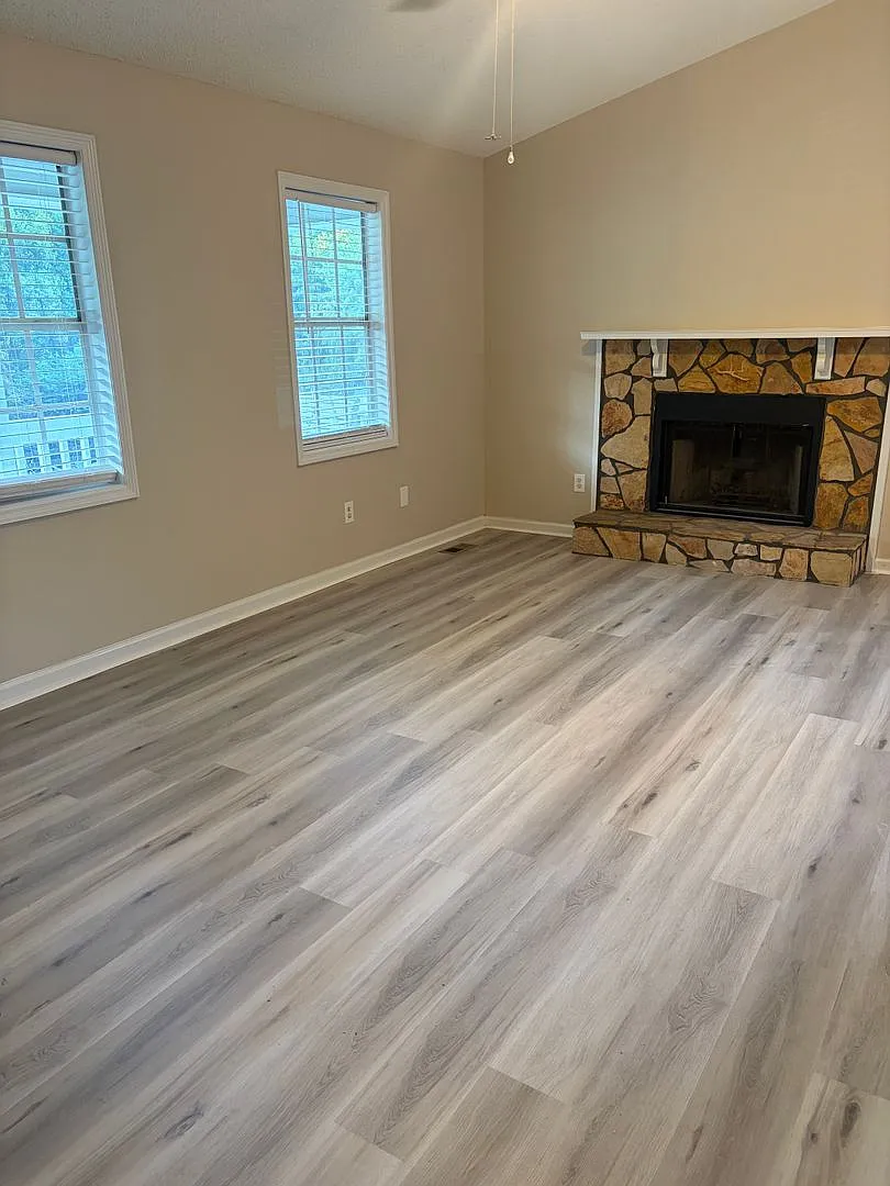 Single Family Home — Photo 3