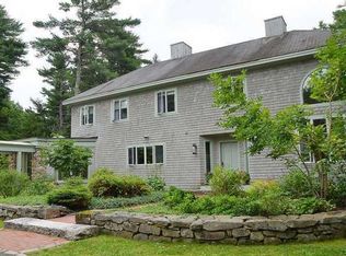 13 Foggs Point Rd, Freeport, ME 04032
