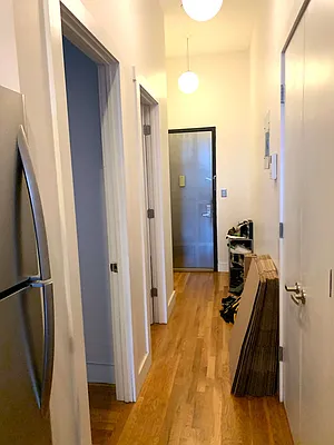 Rented by Manhattan Management LLC | media 40