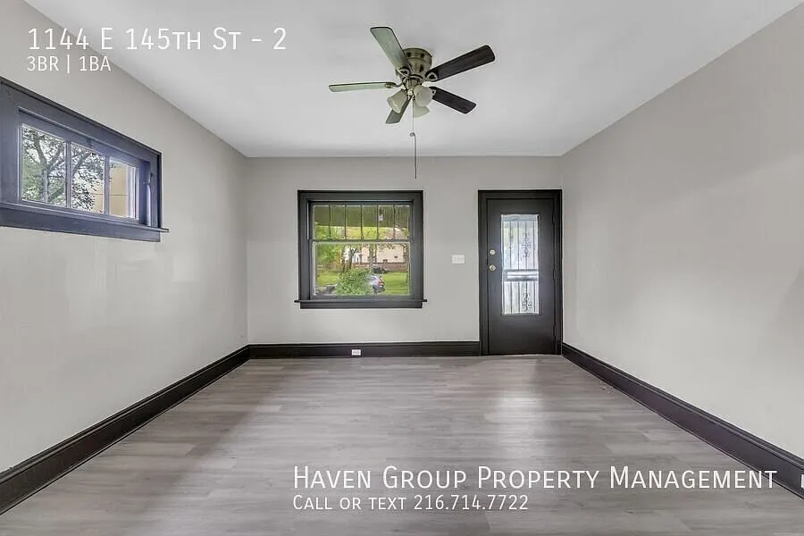 1146 E 145th St Cleveland, Ohio, 44110 - Spacious 3-bed 1-bath multi-family home! — Photo 4