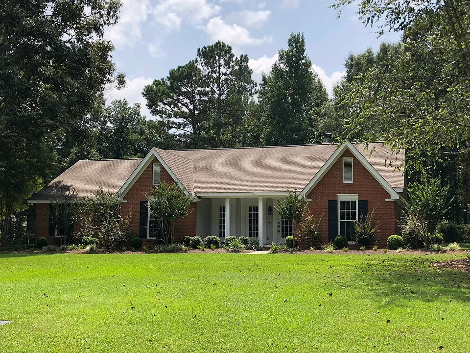 9 Rockwood Dr