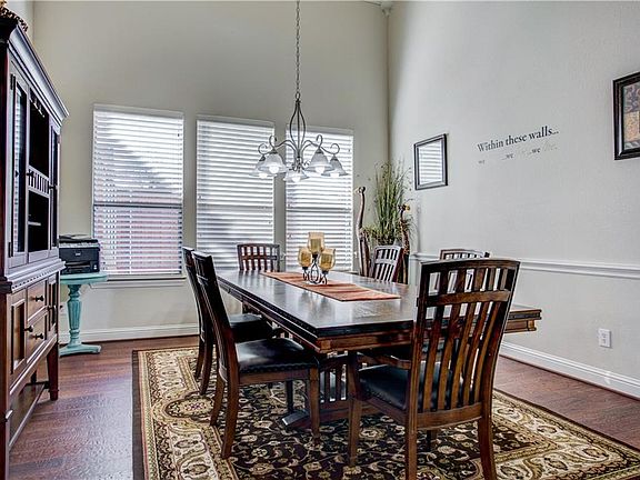 5th image of 2116 Parkhurst Ct