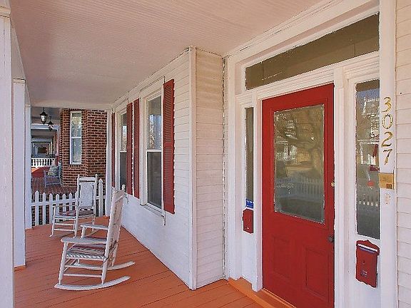 4th image of 3027 Floyd Ave