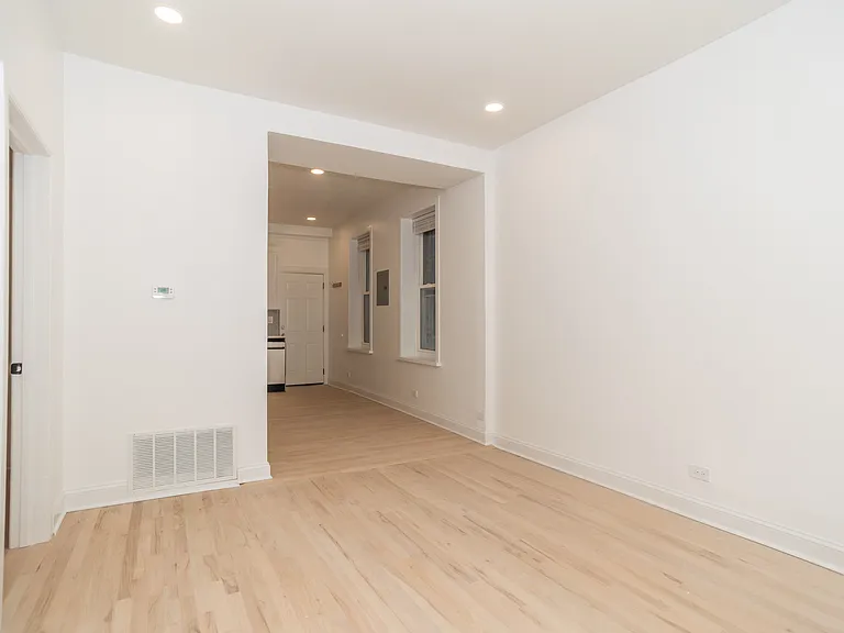 1247 N Cleaver St #R — Photo 7