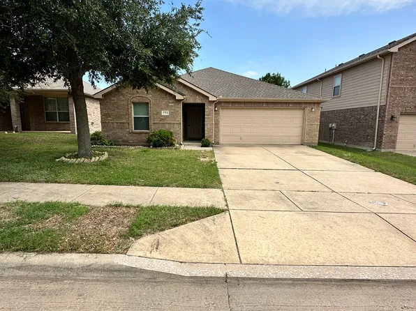 5704 Sapphire Pool Trl, Fort Worth, TX 76244