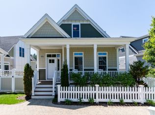 9 Boydes Xing #9, Norfolk, MA 02056