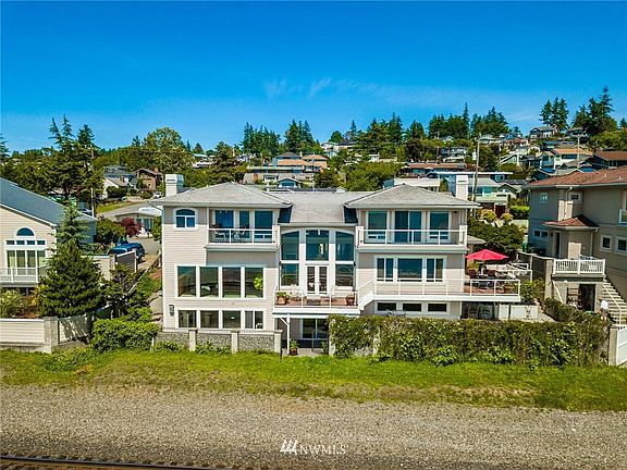2nd image of 19317 Richmond Beach Dr NW