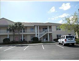 1st image of 3147 Sun Lake Ct #B