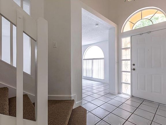 5th image of 1409 Scotch Pine Dr