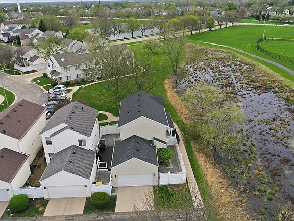 4th image of 39 Freesia Dr