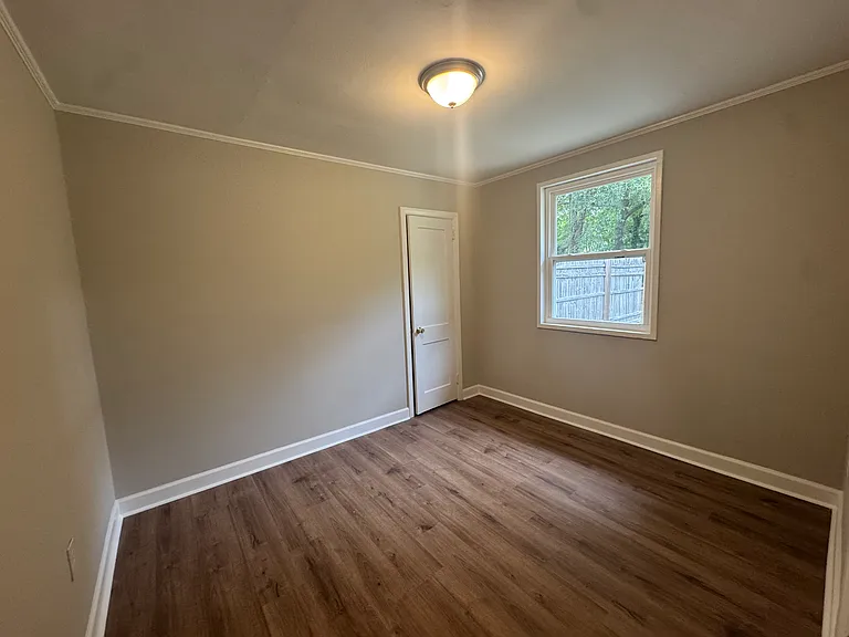335 Hill Ave NW #B — Photo 13