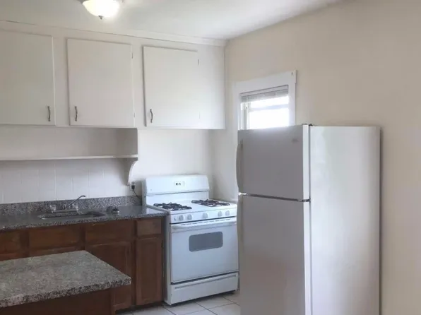118 Seabury St, 118 Seabury St #2N, Fall River, MA 02720