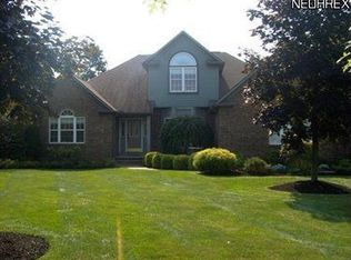 7250 Green Valley Dr, Mentor, OH