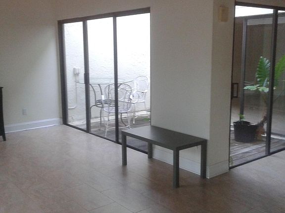5th image of 2673 S Parkview Dr