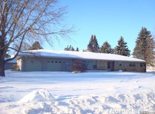 949 Spruce Dr, Saint Cloud, MN 56303