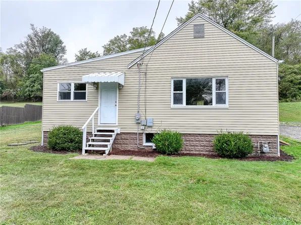 134 Florida Ave, Apollo, PA 15613