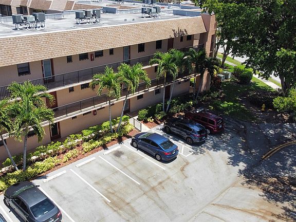 3rd image of 10303 Sunrise Lakes Boulevard #206