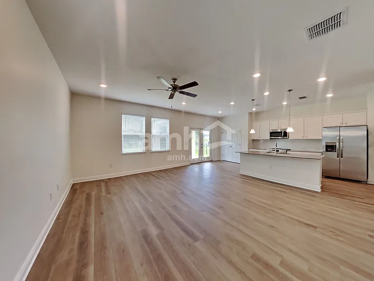 27165 Saint Andrews Ave — Photo 7