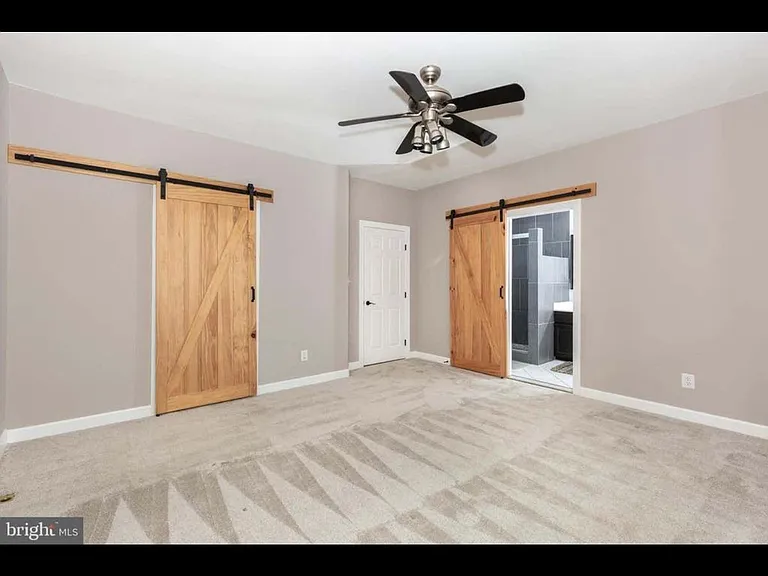 5914 Fox Glen Ct — Photo 14